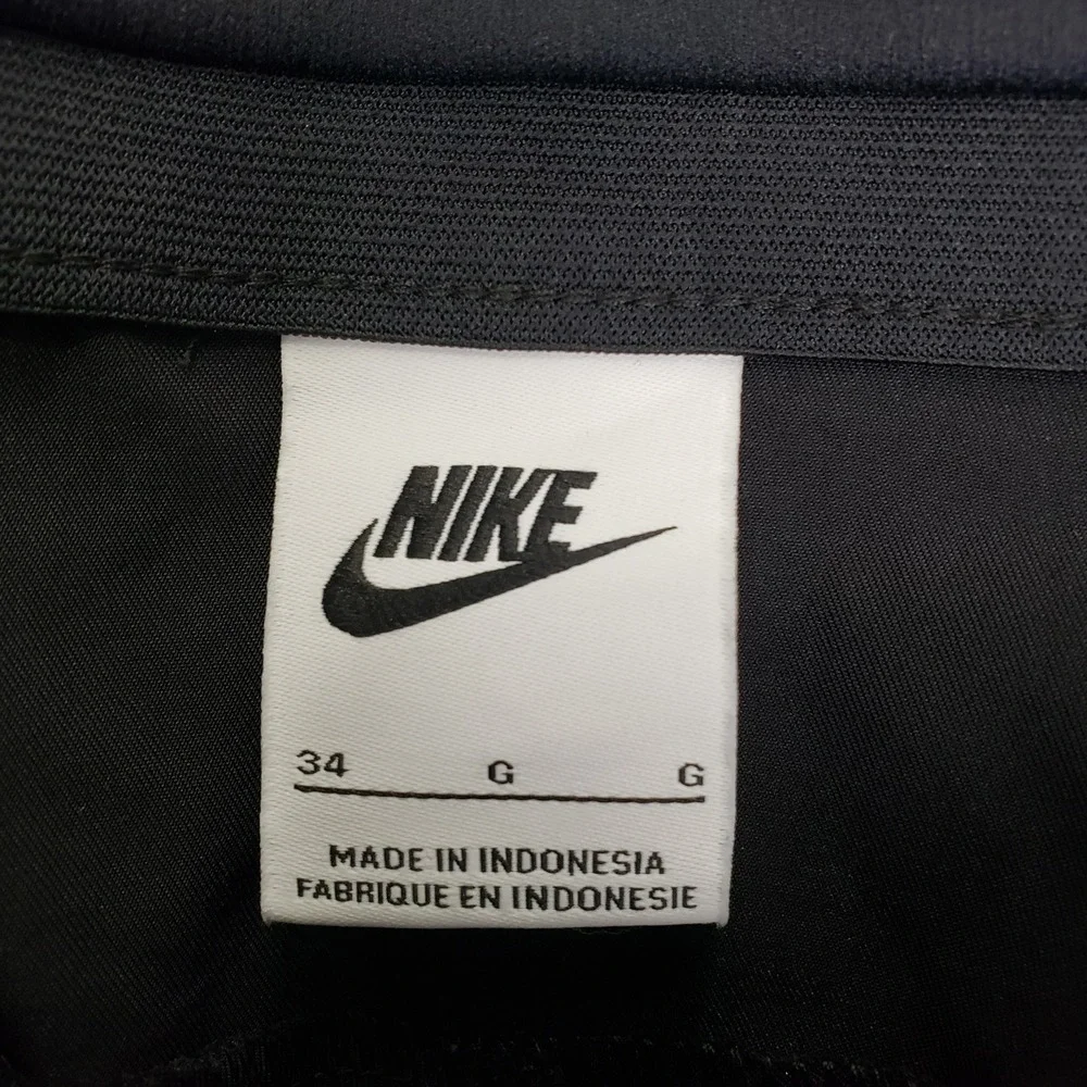 Nike sportswear tech